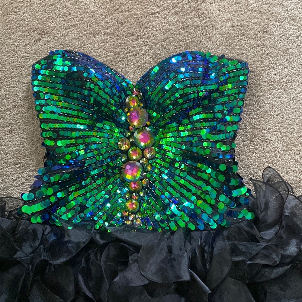 Sherri Hill Prom Dress + Accessories (Prom, formal, homecoming, dance)